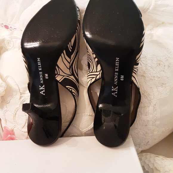 NEW, NEVER WORN, ANNE KLEIN MA OBSERVER BR OPEN TOE SLING HEELS SIZE 6 - Picture 10 of 16